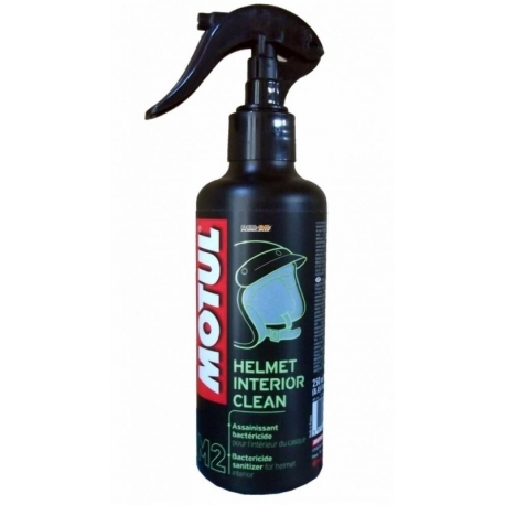 Čistič interiéru helmy Motul M2 Helmet Interior Clean 250 ml